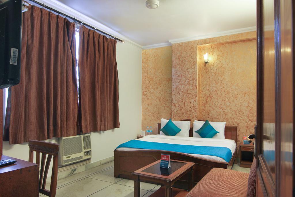 Hotel Rahul Palace New Delhi Room photo