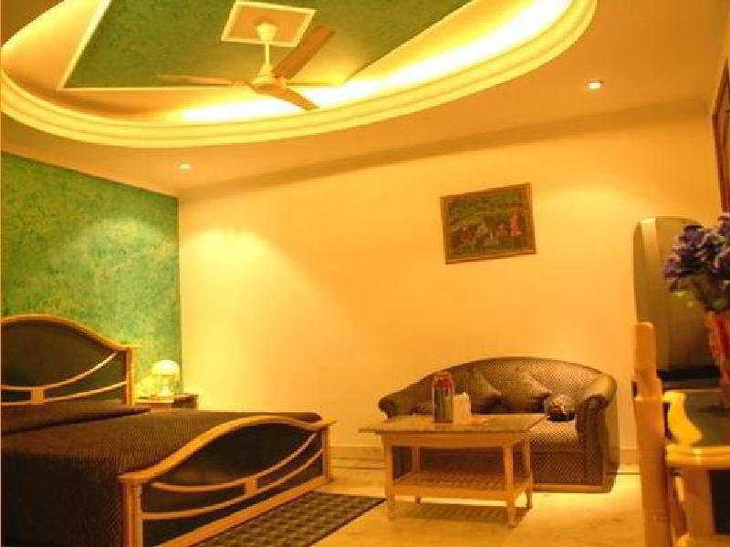 Hotel Rahul Palace New Delhi Room photo